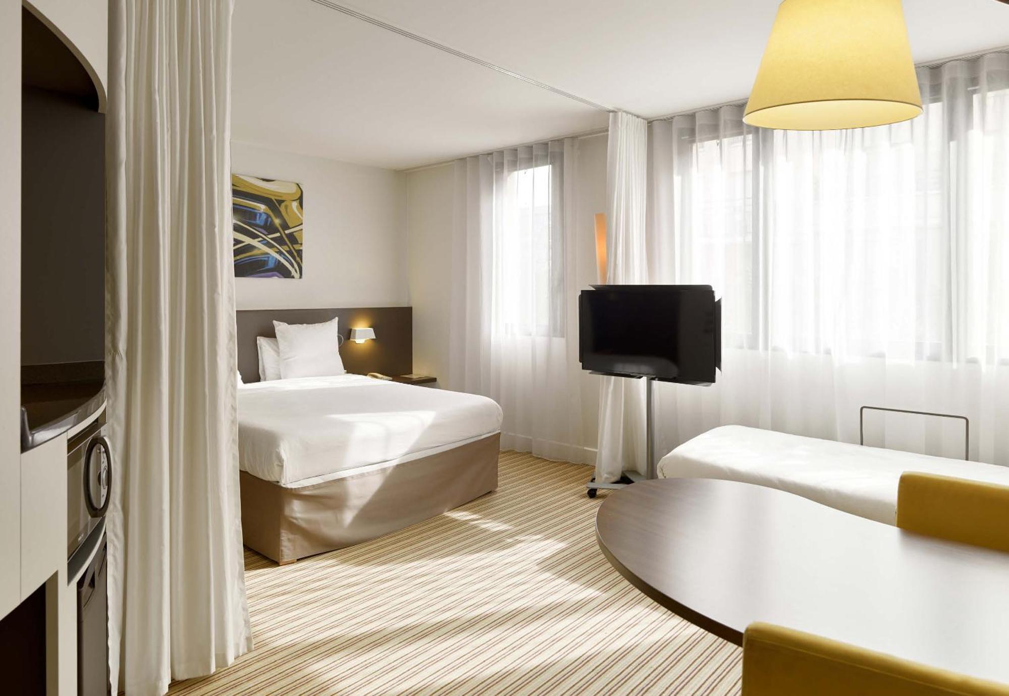 B&B Hotel Rueil-Malmaison Gare Luaran gambar