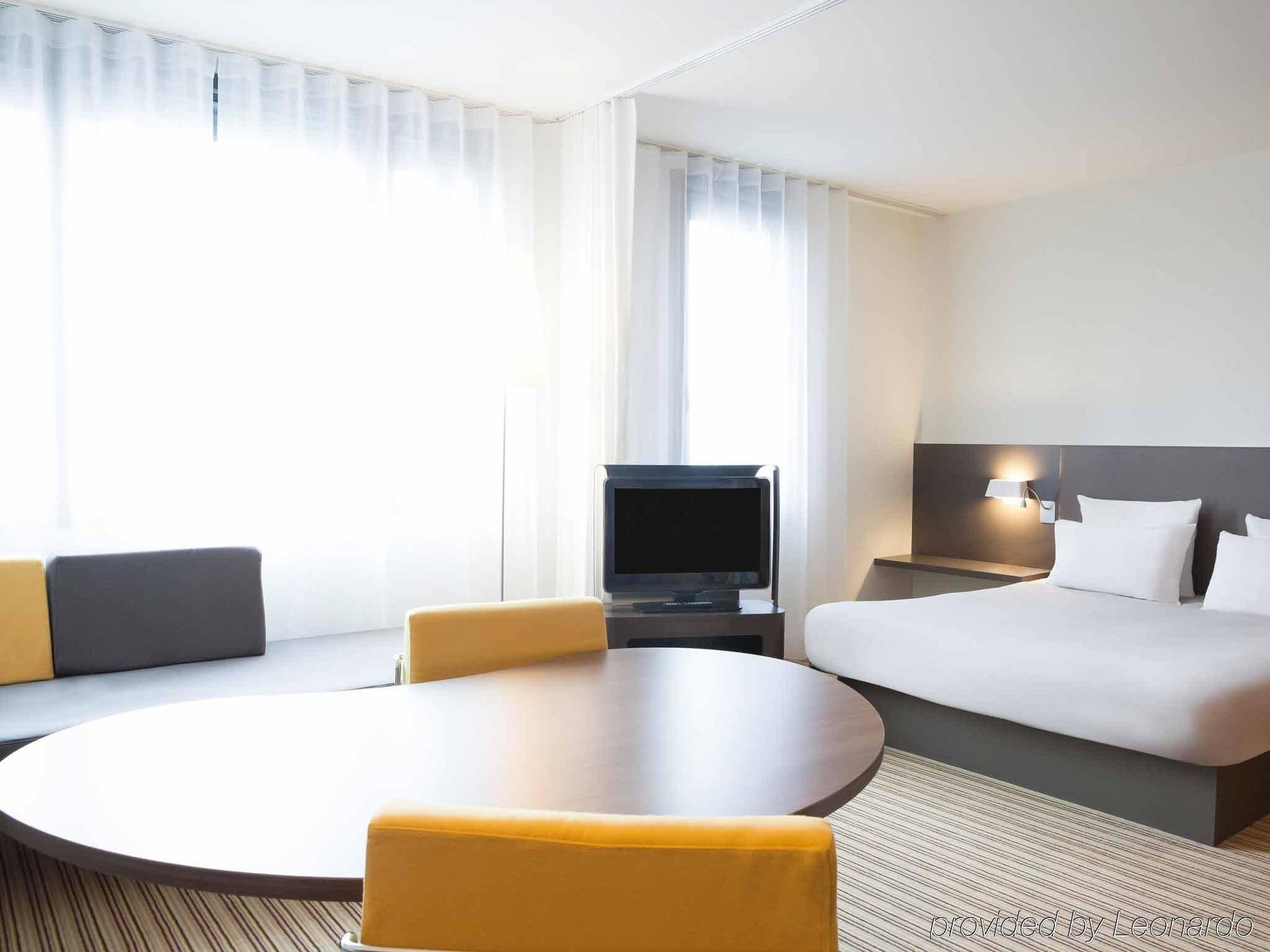 B&B Hotel Rueil-Malmaison Gare Luaran gambar